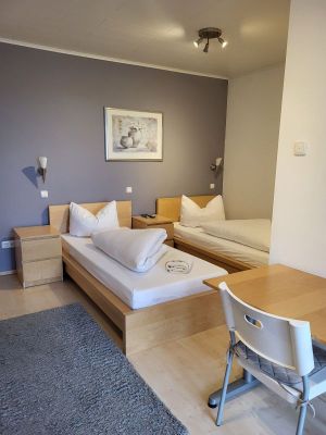 Zimmer 2, Ansicht 2