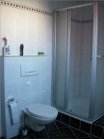 Kranzberg Arbeiterunterkünfte Eller: Haus 17 - OG Dusche
